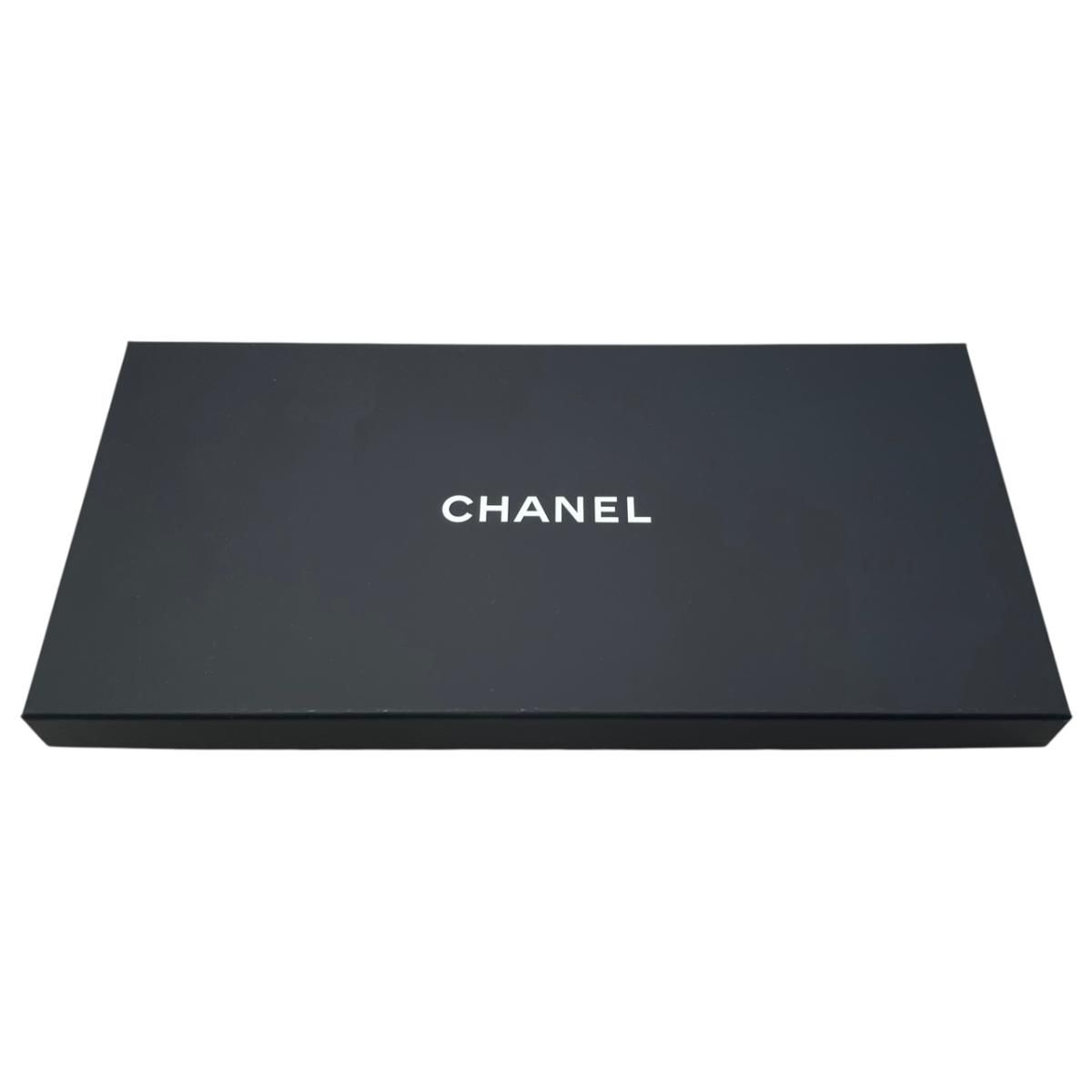 Chanel Necklace Long CC Logo Gold — view 7