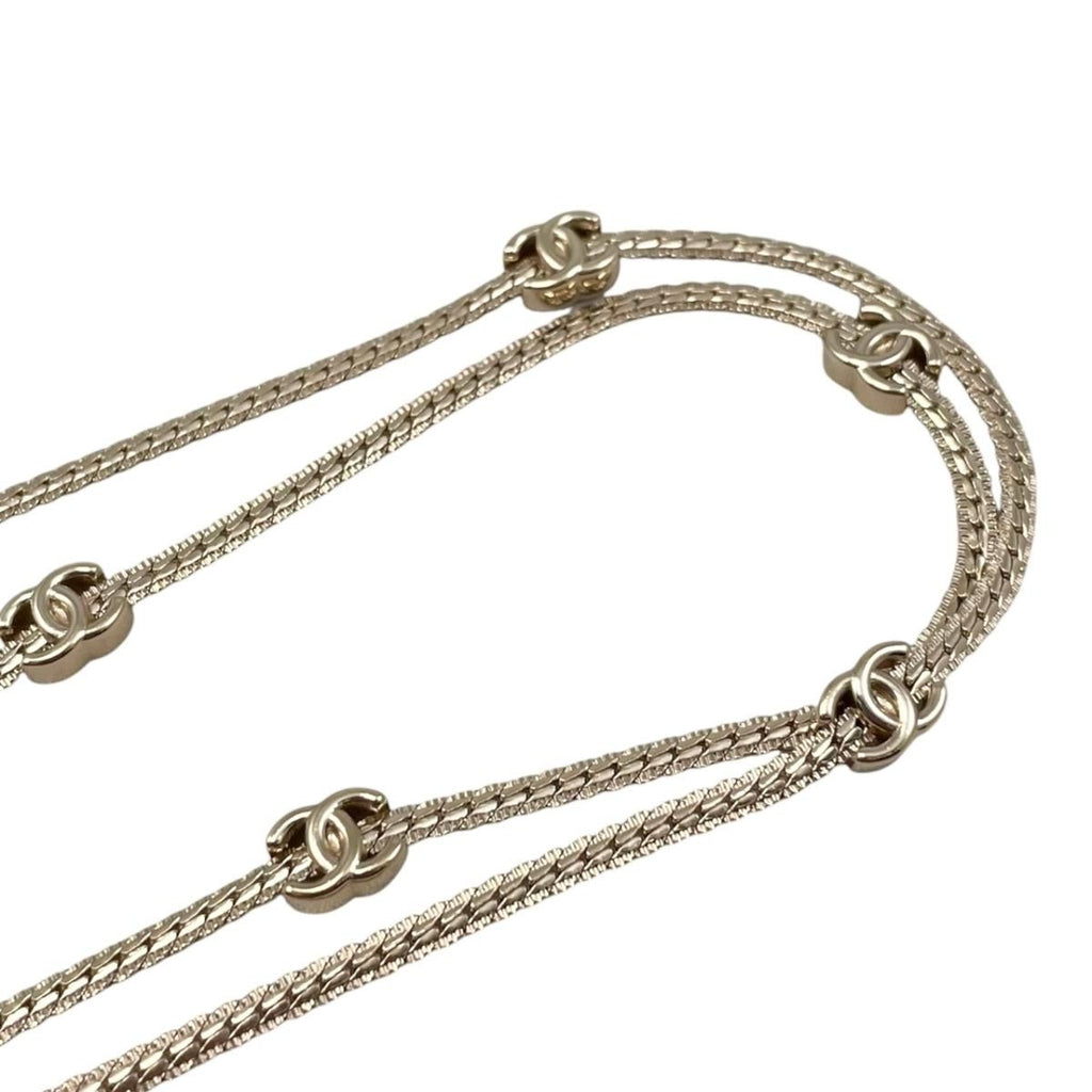 Chanel Necklace Long CC Logo Gold — view 5