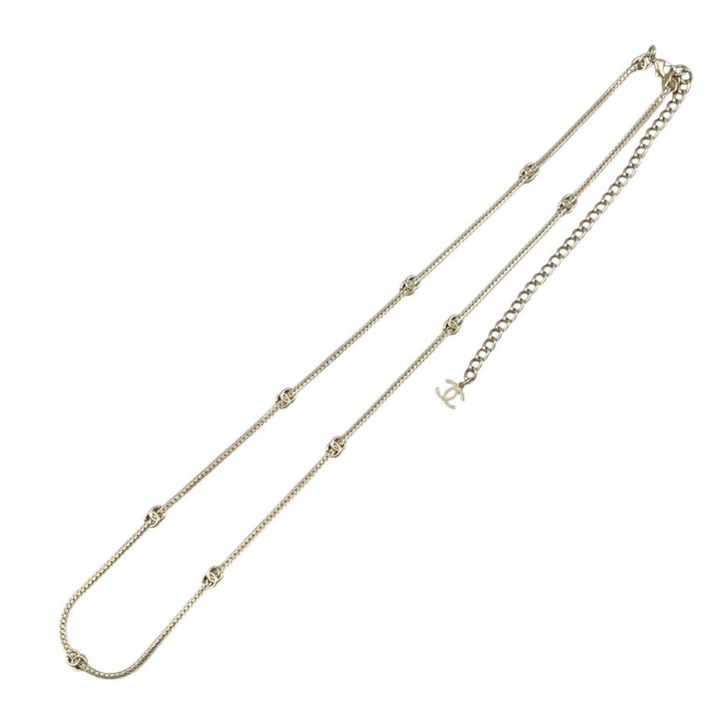 Chanel Necklace Long CC Logo Gold — view 4