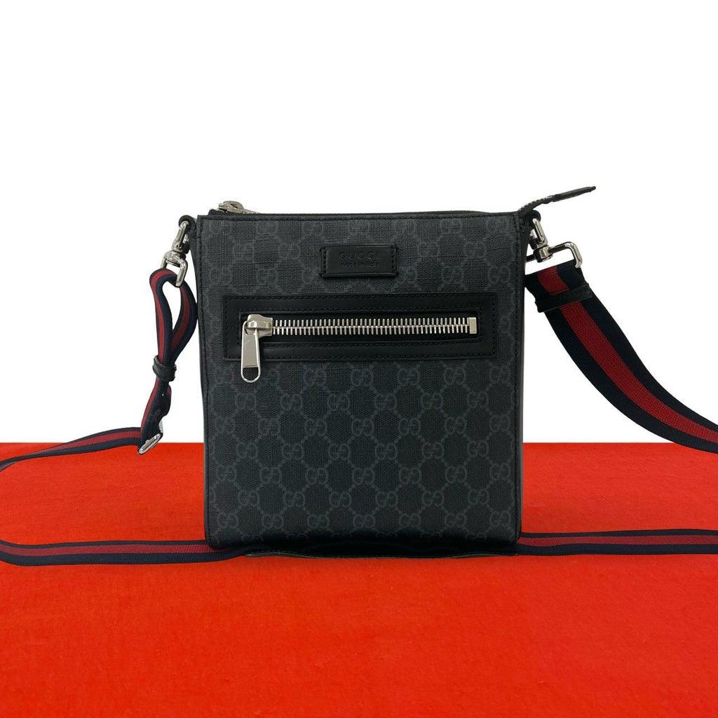 Gucci Small Messenger Bag GG Supreme Logo Pattern Leather Black