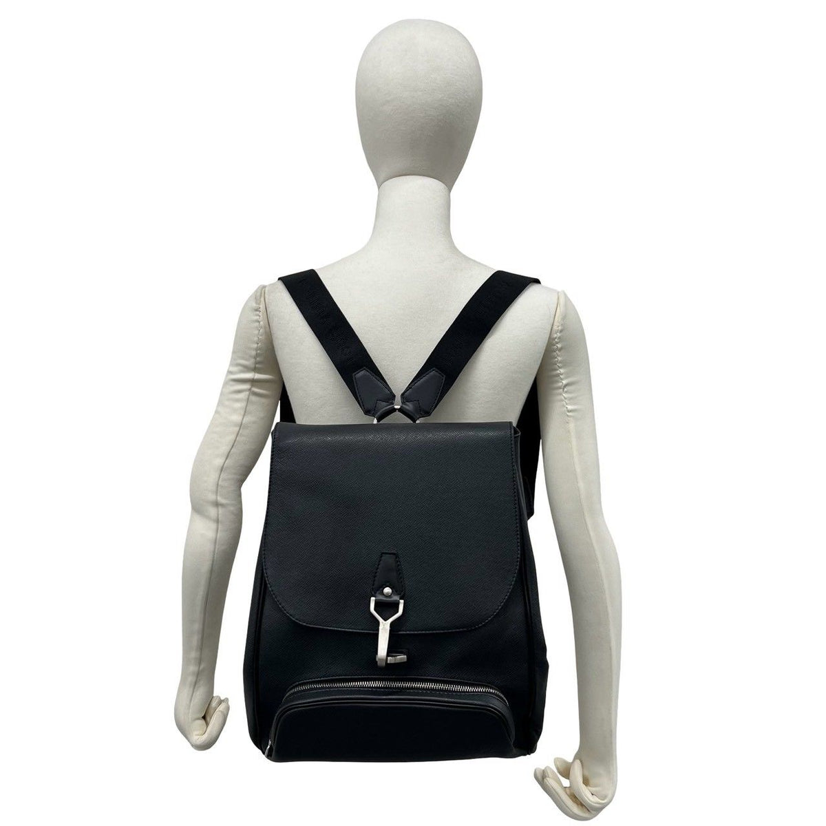 Louis Vuitton Cassia Taiga Leather Backpack Ardoise Black — view 2