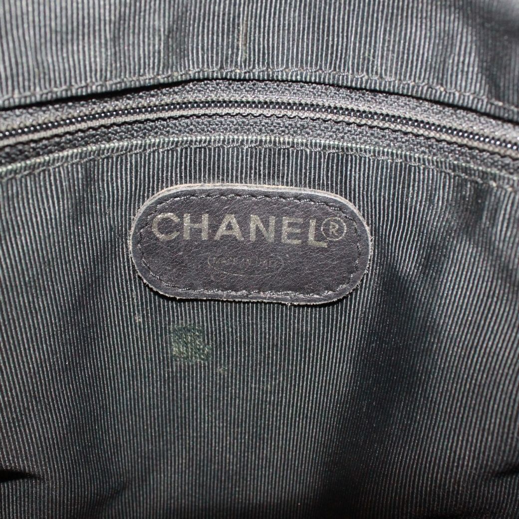 Chanel Quilted CC Logo Chain Caviar Leather Black Tote Bag Gold — view 8