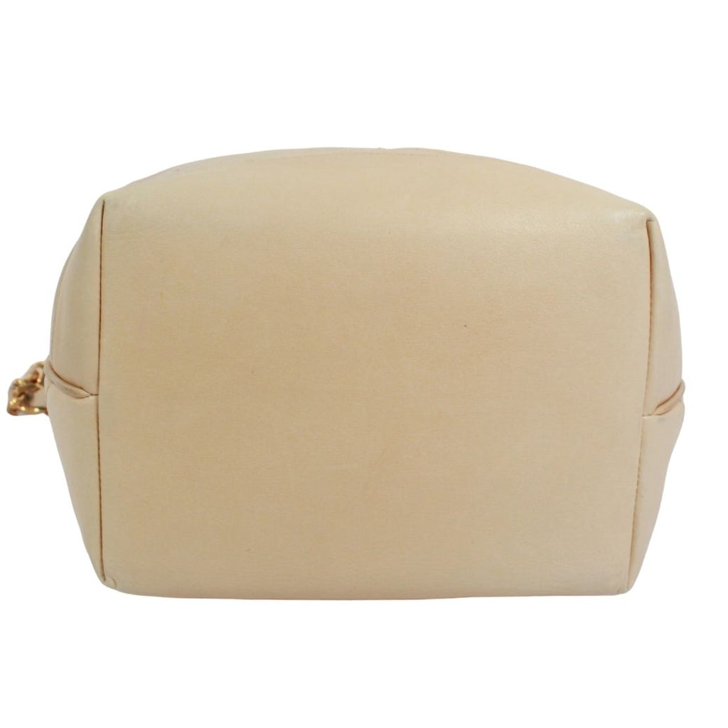 Chanel CC Logo Drawstring Lambskin Beige Shoulder Bag Gold — view 4