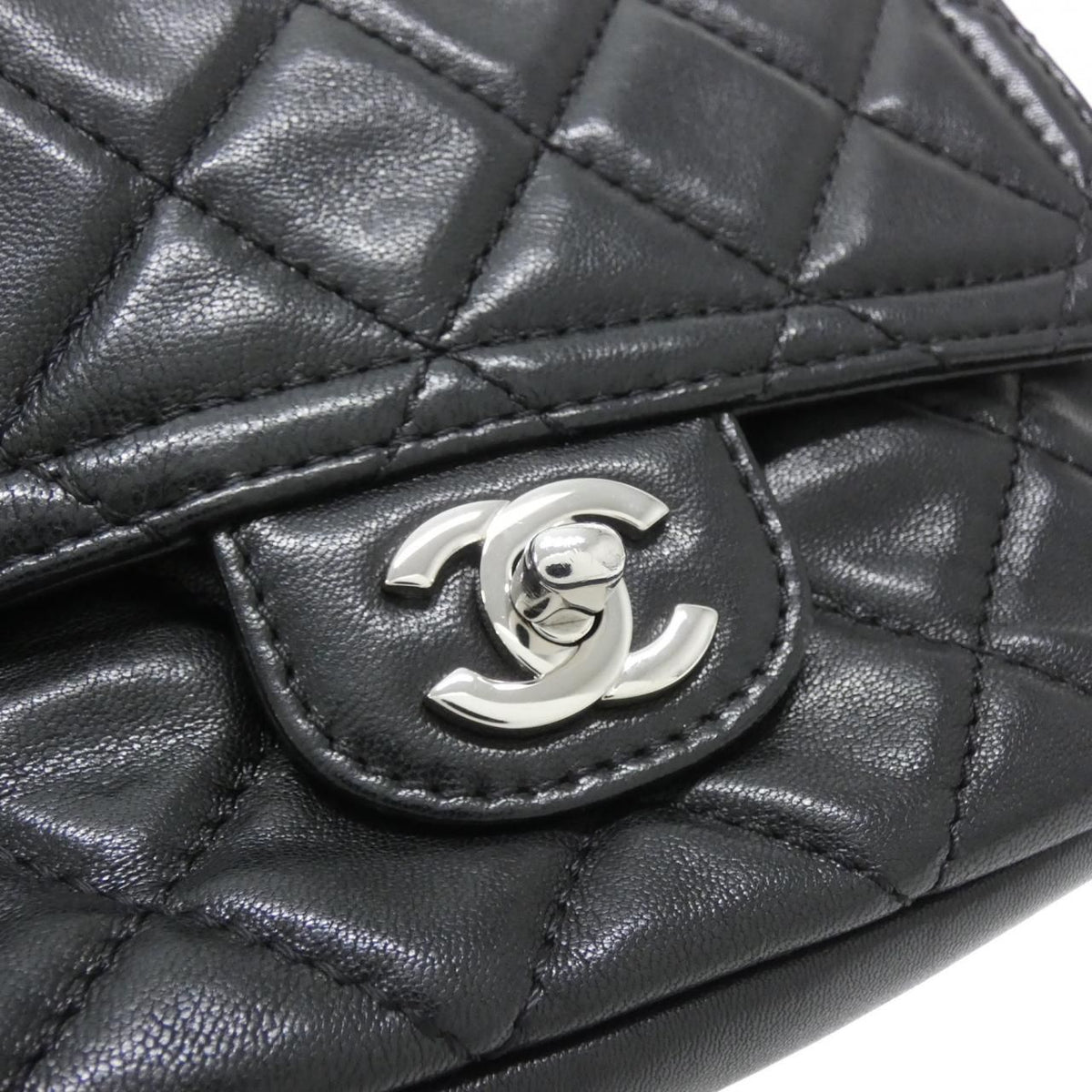 Chanel Shoulder Bag Black — view 4
