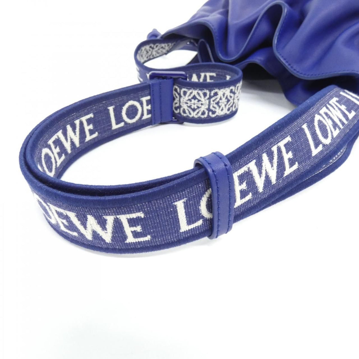 Loewe Flamenco Clutch — view 7