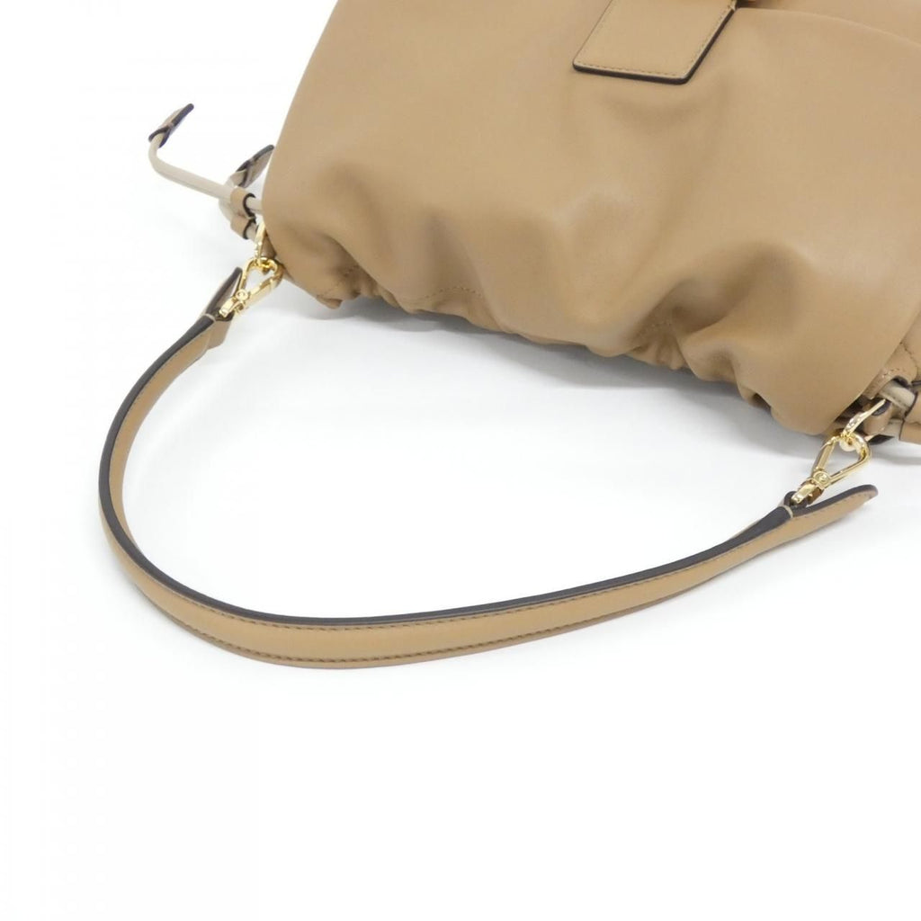 Fendi Mamma Baguette Large Shoulder Bag — view 5