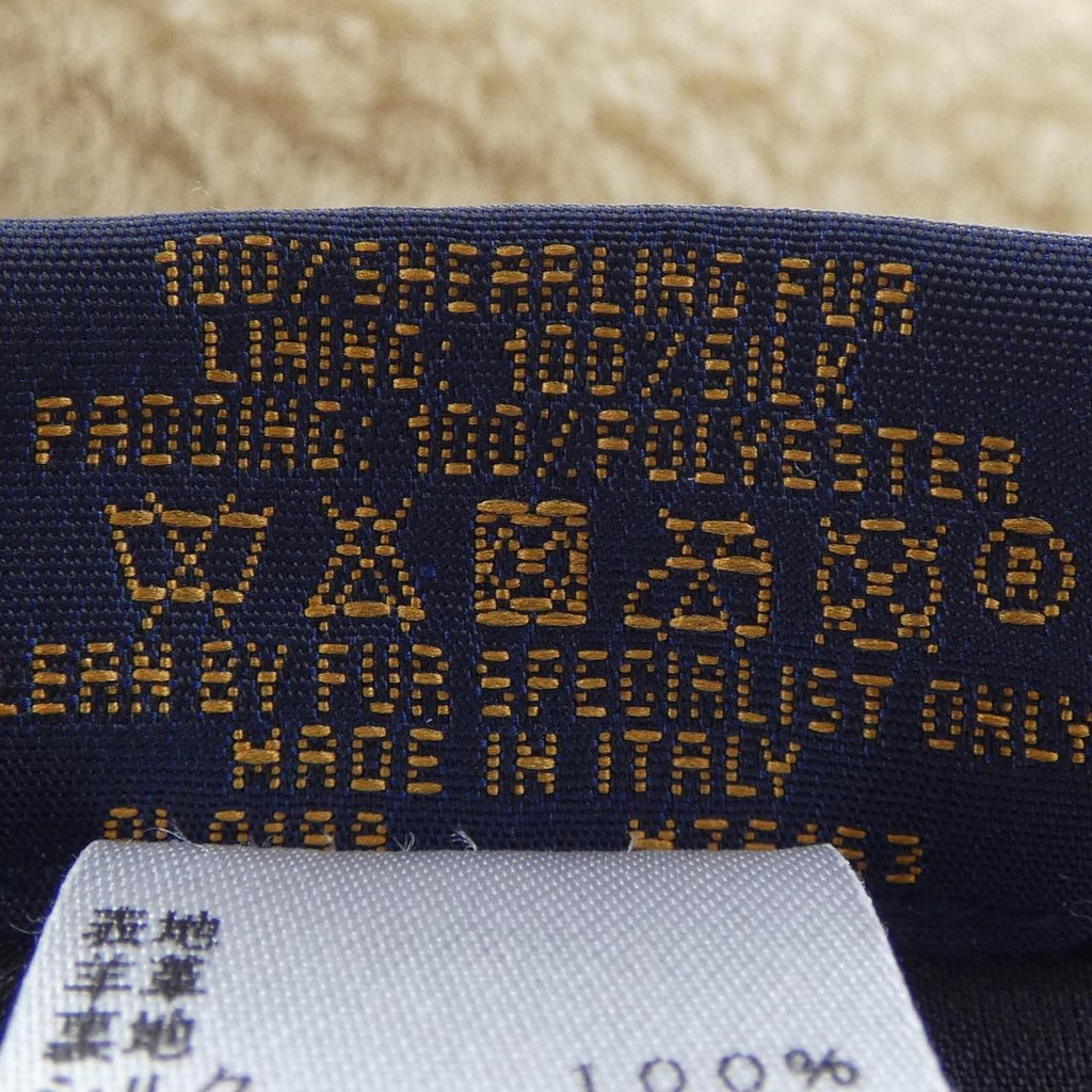 Louis Vuitton Echarpe LV Graphic Scarf — view 3