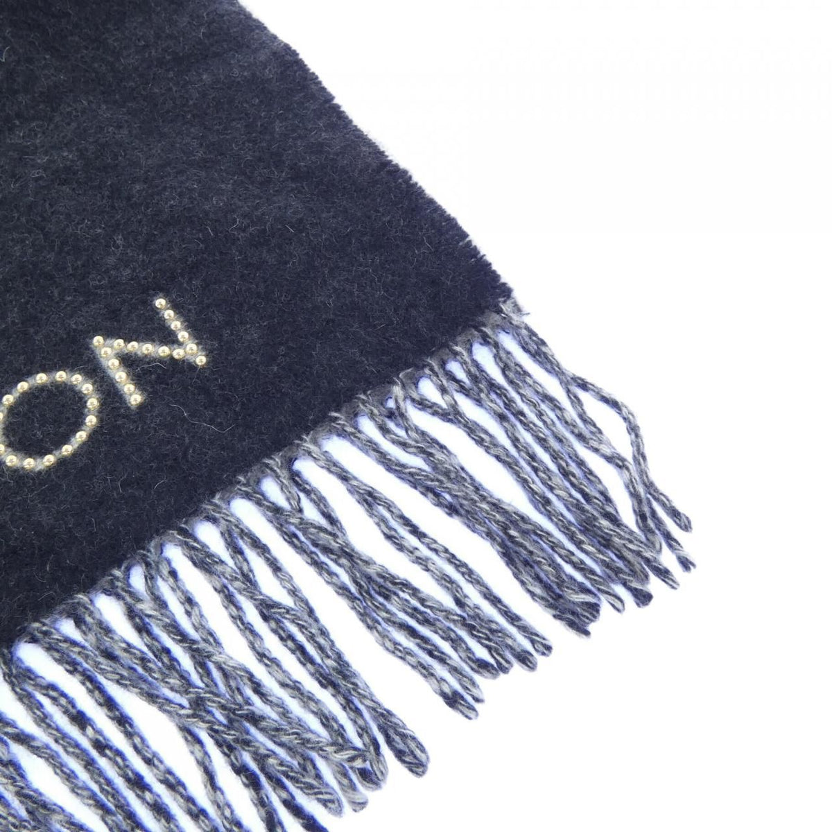 Louis Vuitton Echarpe Reykjavik Study Scarf — view 2