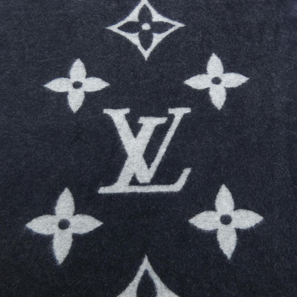 Louis Vuitton Echarpe Reykjavik Study Scarf — view 4
