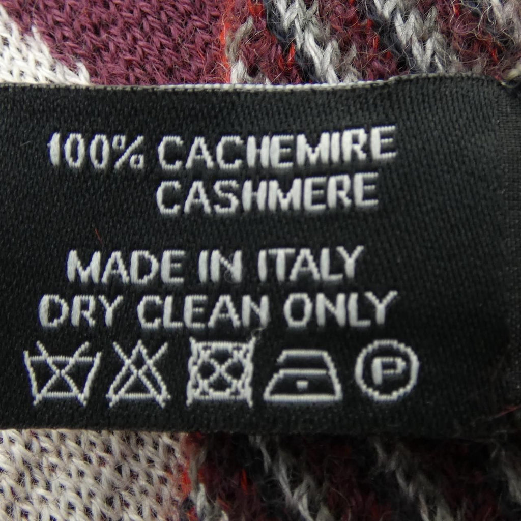 Chanel Scarf Red — view 3
