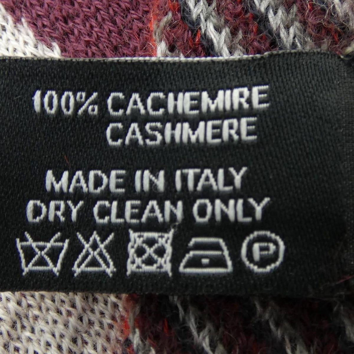 Chanel Scarf Red — view 3