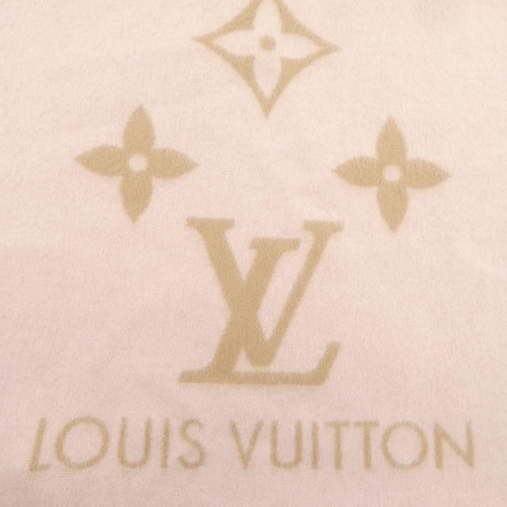 Louis Vuitton Reykjavik Scarf — view 4