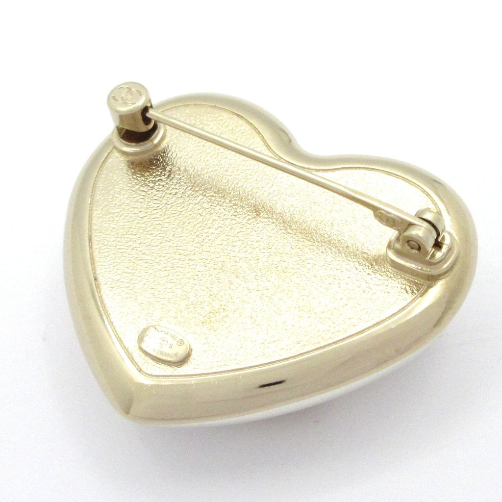 Chanel Brooch White Gold Heart CC Logo — view 2