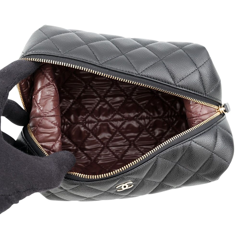 Chanel Pouch Quilted Zip Caviar Leather Case Black — view 4
