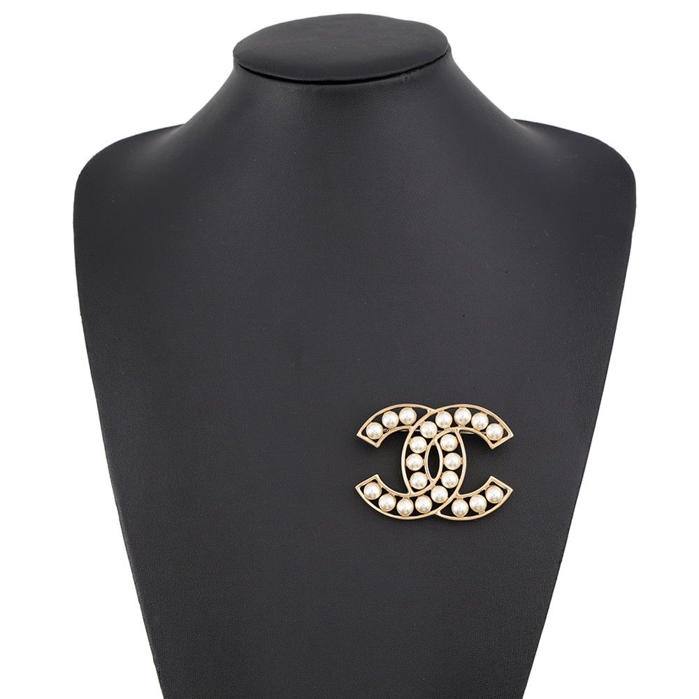 Chanel Brooch CC Logo Metal Faux Pearl — view 4
