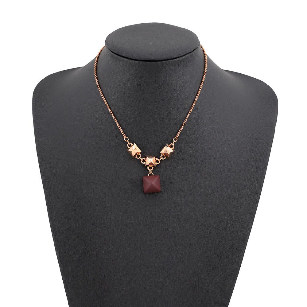 Hermes Necklace Disco Faubourg Bordeaux Pink Gold Swift — view 4