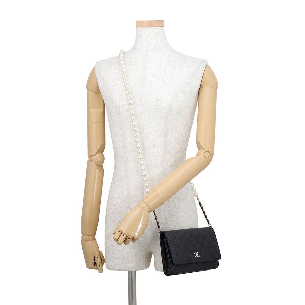 Chanel Pearl Chain Wallet Quilted CC Logo Lambskin Black Shoulder Bag — view 4