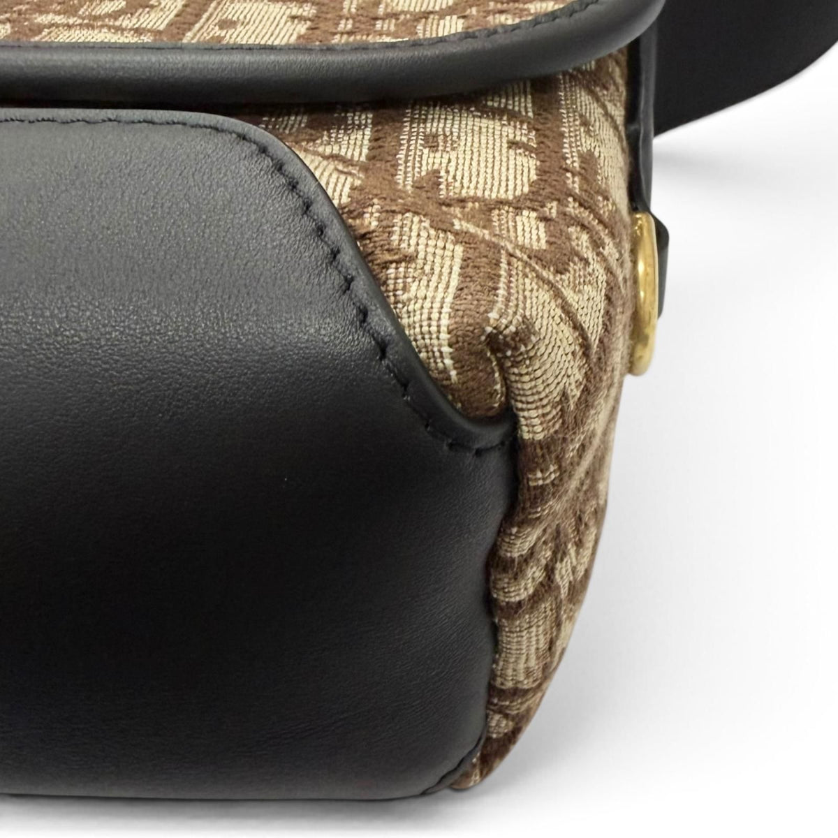 Dior Homme Messenger Bag with Flap Mini Leather Oblique — view 8
