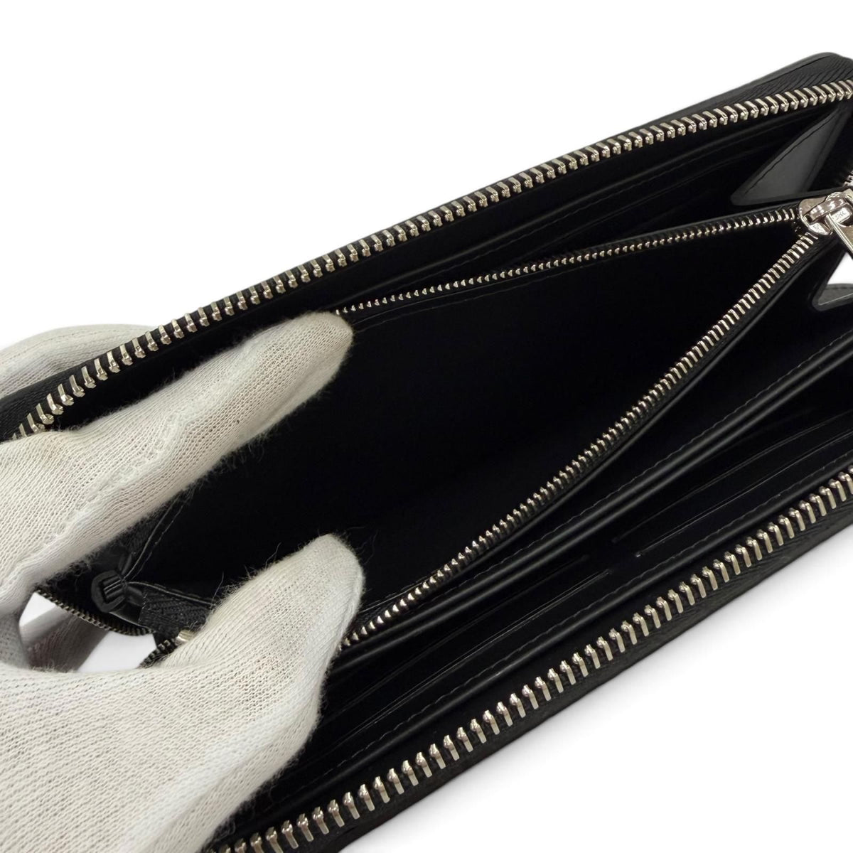 Louis Vuitton Zippy Wallet Mahina Leather Zip Around Black — view 7