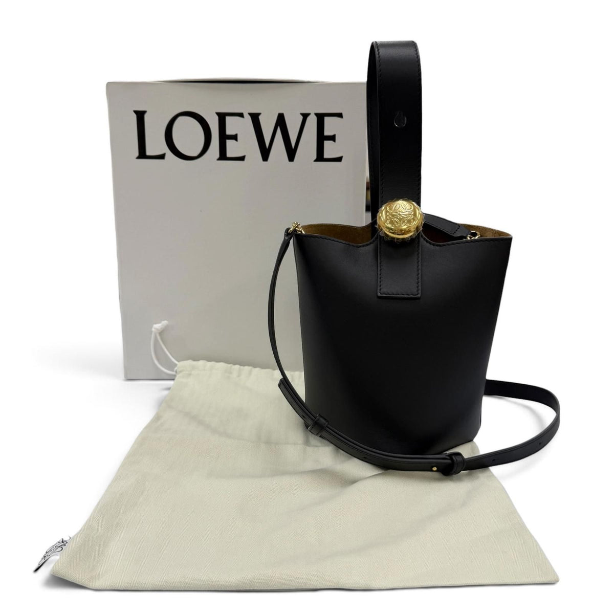 Loewe Pebble Bucket Bag Mini Leather 2-Way Shoulder Black Gold — view 2