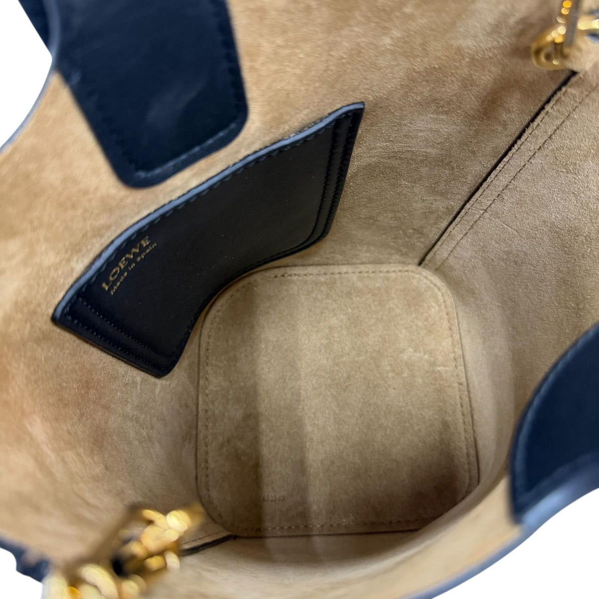 Loewe Pebble Bucket Bag Mini Leather 2-Way Shoulder Black Gold — view 7