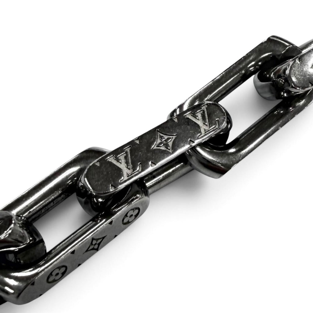 Louis Vuitton Collier Chain Monogram Necklace Silver — view 4