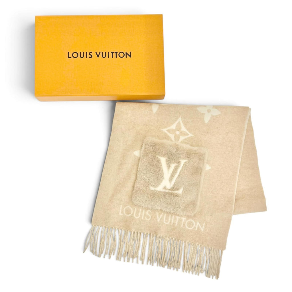 Louis Vuitton Echarpe Cold Reykjavik Cashmere Mink LV Scarf — view 2