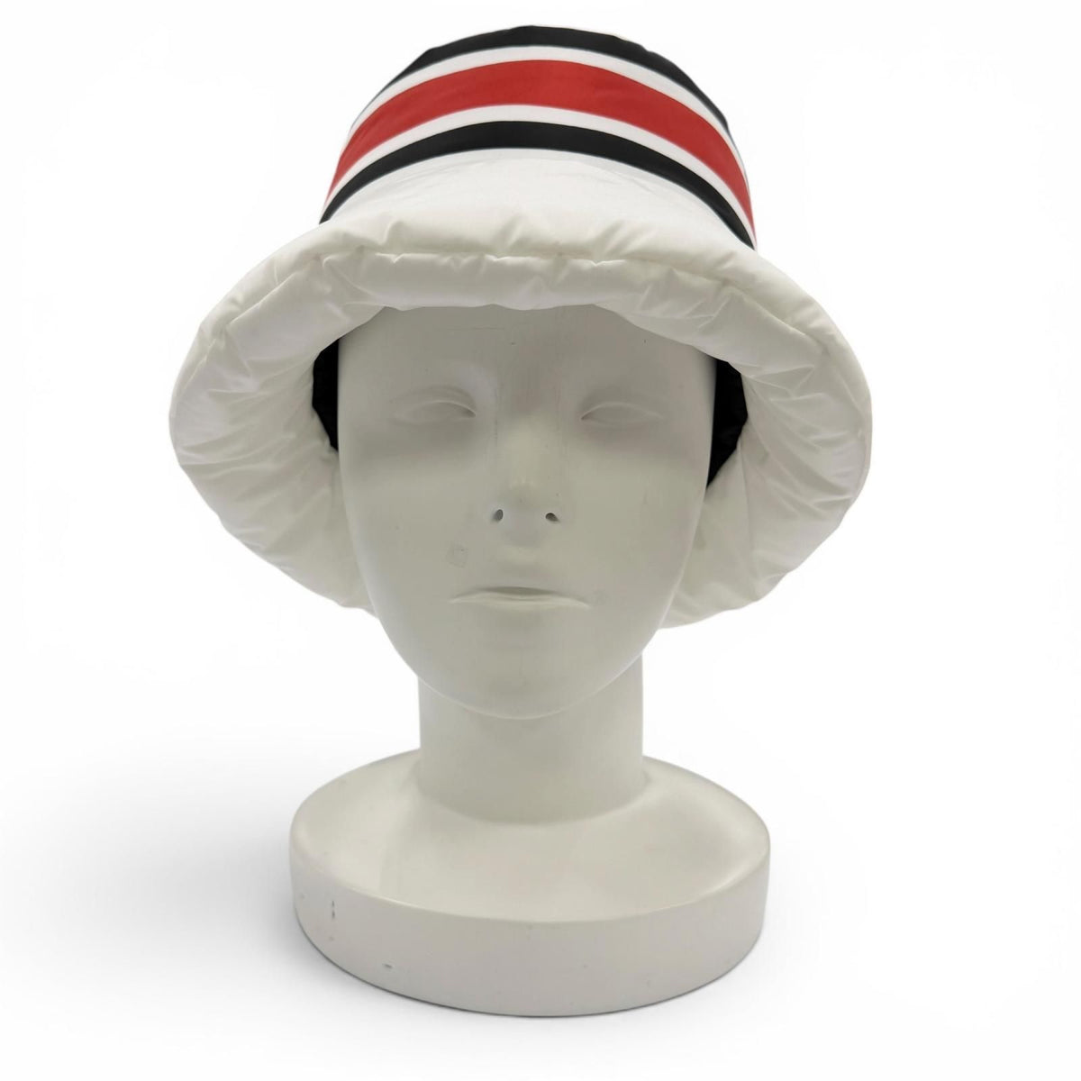 Prada Nylon Padded Hat Logo Design Bucket Hat White — view 2