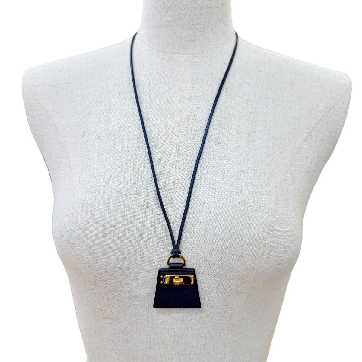 Hermes Monpetit Kelly PM Mon Petit Gold Leather Necklace Black — view 4