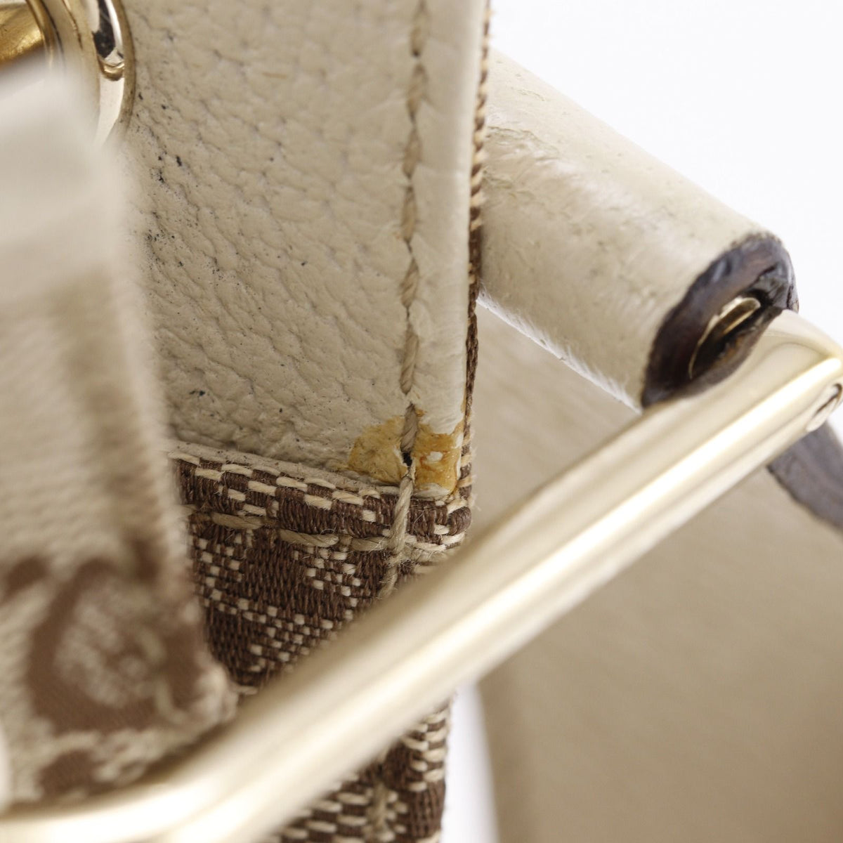 Gucci GG Canvas Beige Shoulder Bag — view 8
