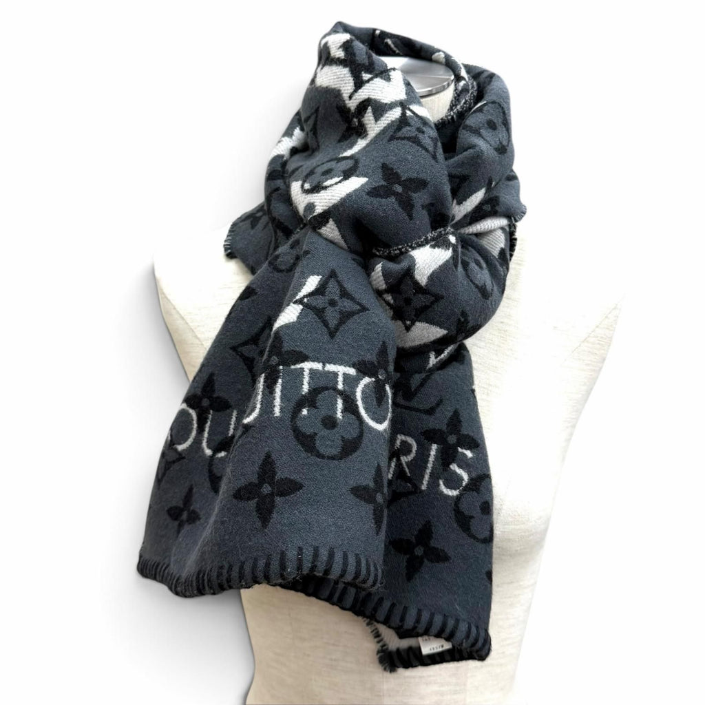 Louis Vuitton Echarpe All You Need Wool Silk Blend Monogram Scarf Gray — view 2