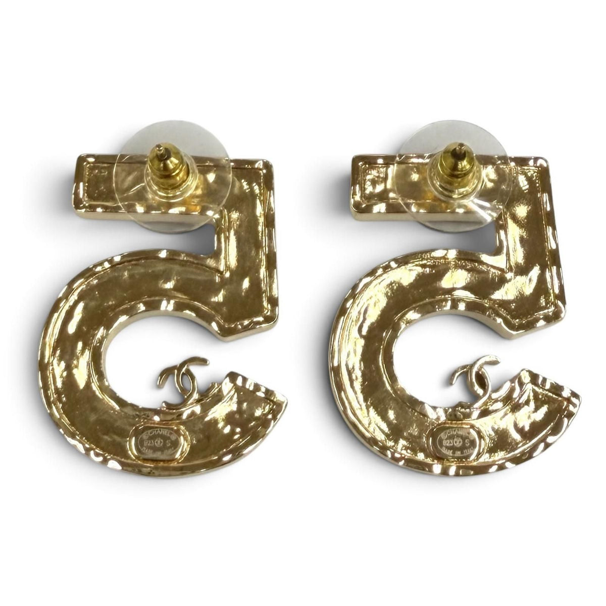 Chanel CC Logo 5 Earrings Black Gold — view 3