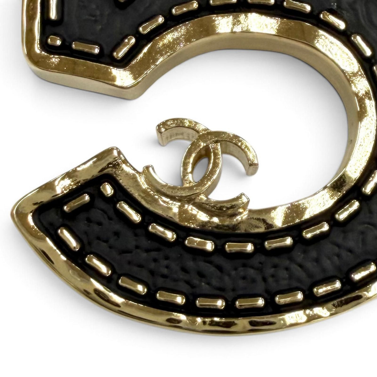 Chanel CC Logo 5 Earrings Black Gold — view 6