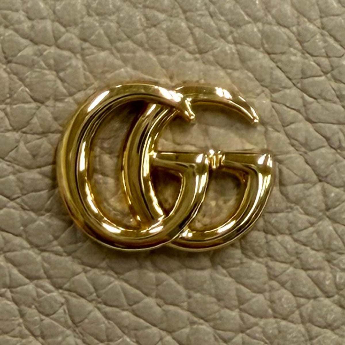 Gucci Double G Bicolor Small Wallet GG Supreme Leather Bifold Beige — view 7