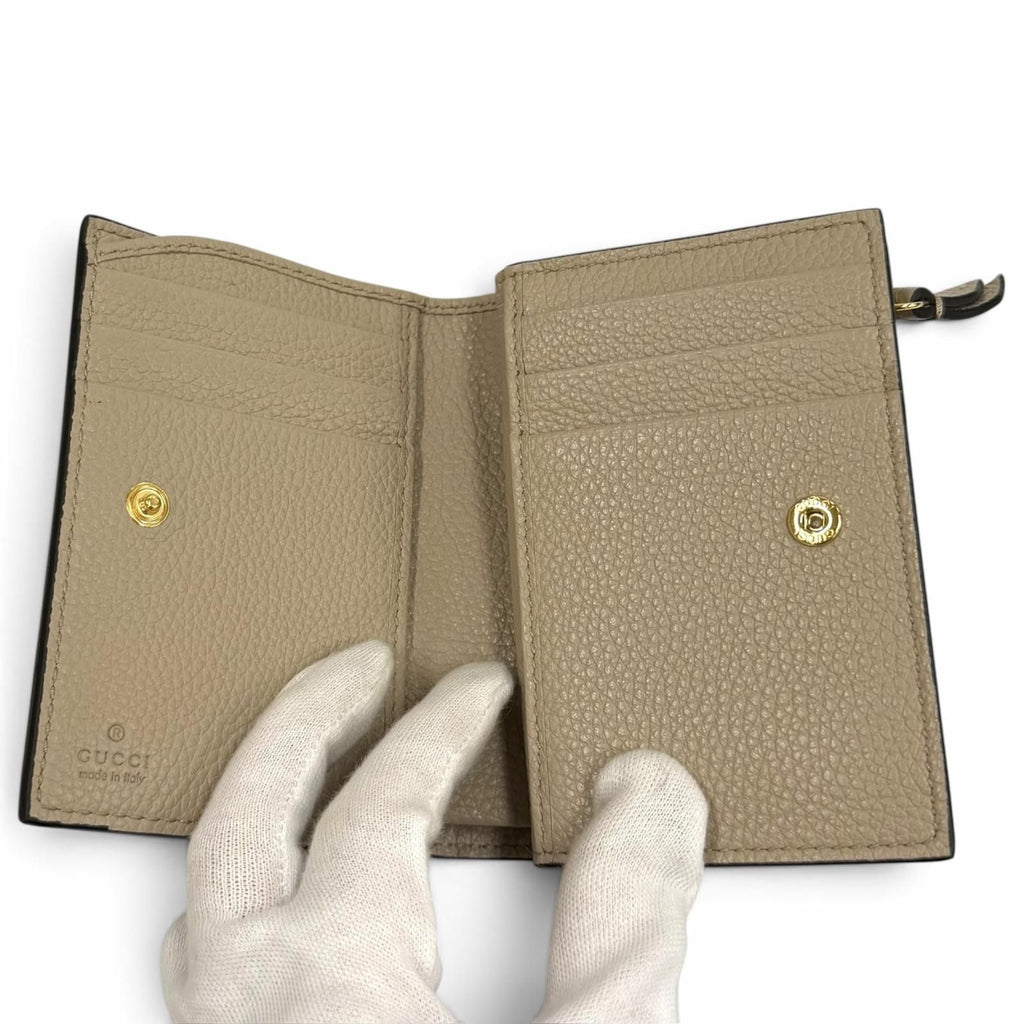 Gucci Double G Bicolor Small Wallet GG Supreme Leather Bifold Beige — view 5