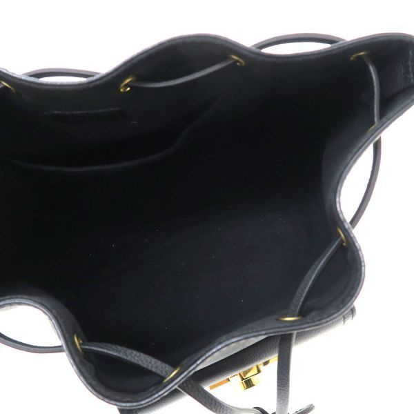 Louis Vuitton Lockme Bucket NV — view 2