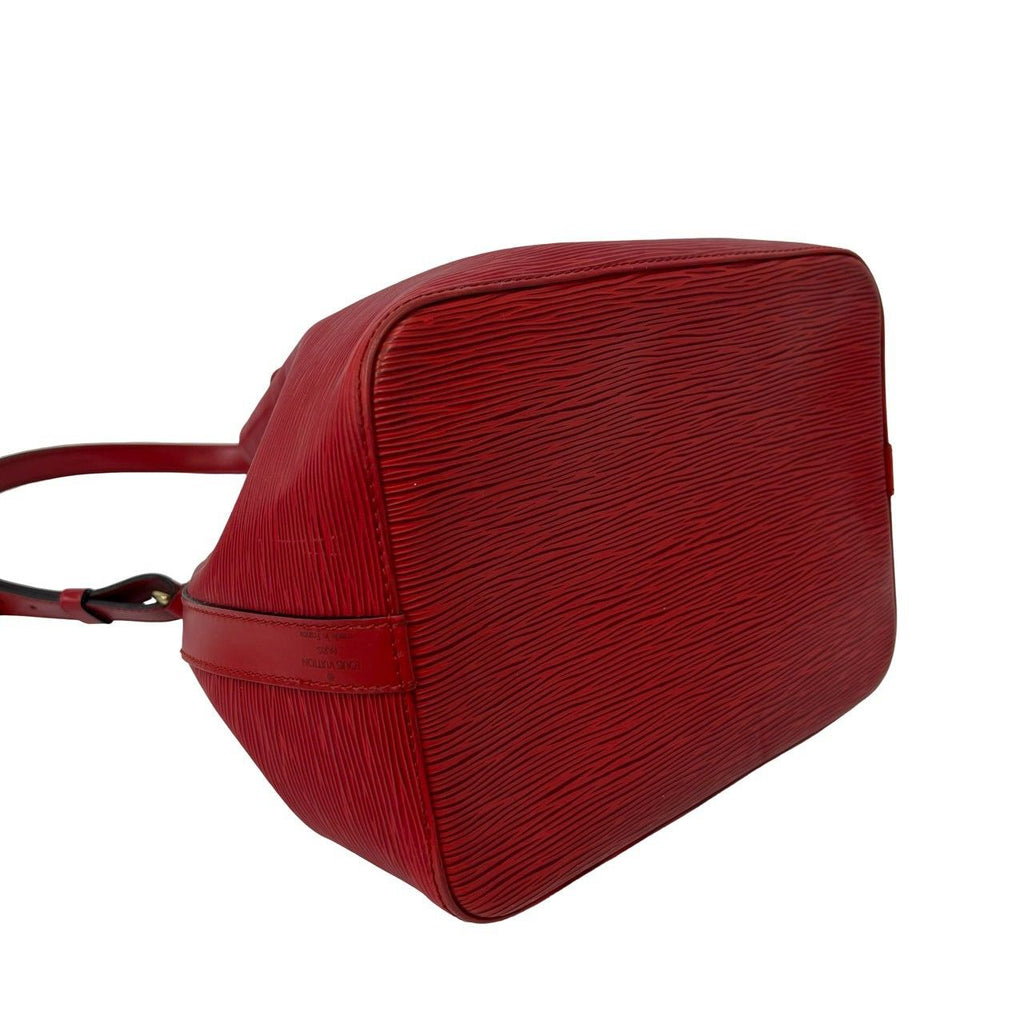 Louis Vuitton Vintage Petit Noe Epi Leather Drawstring Shoulder Bag Castilian — view 7