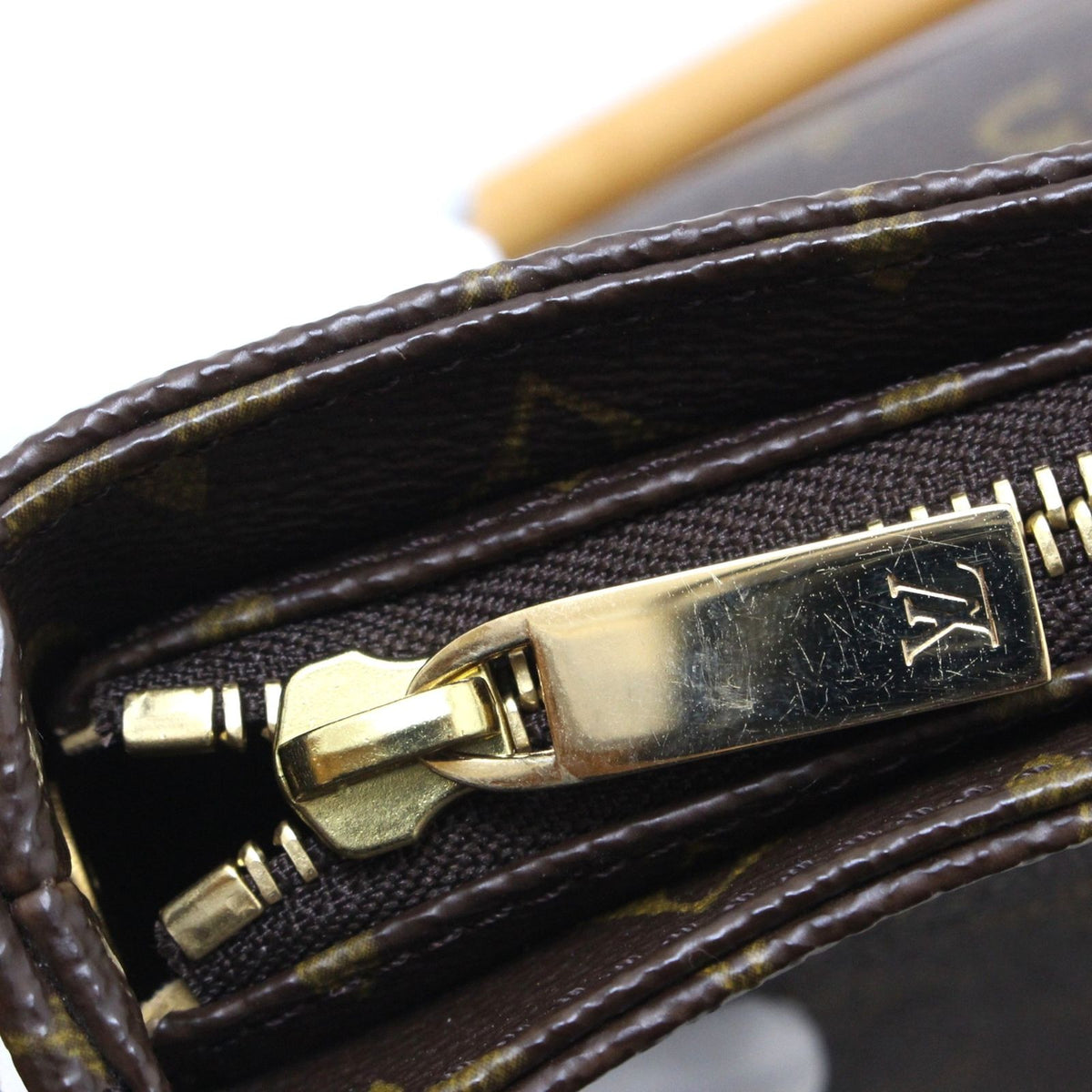 Louis Vuitton Looping MM Tote Bag Monogram Canvas — view 7