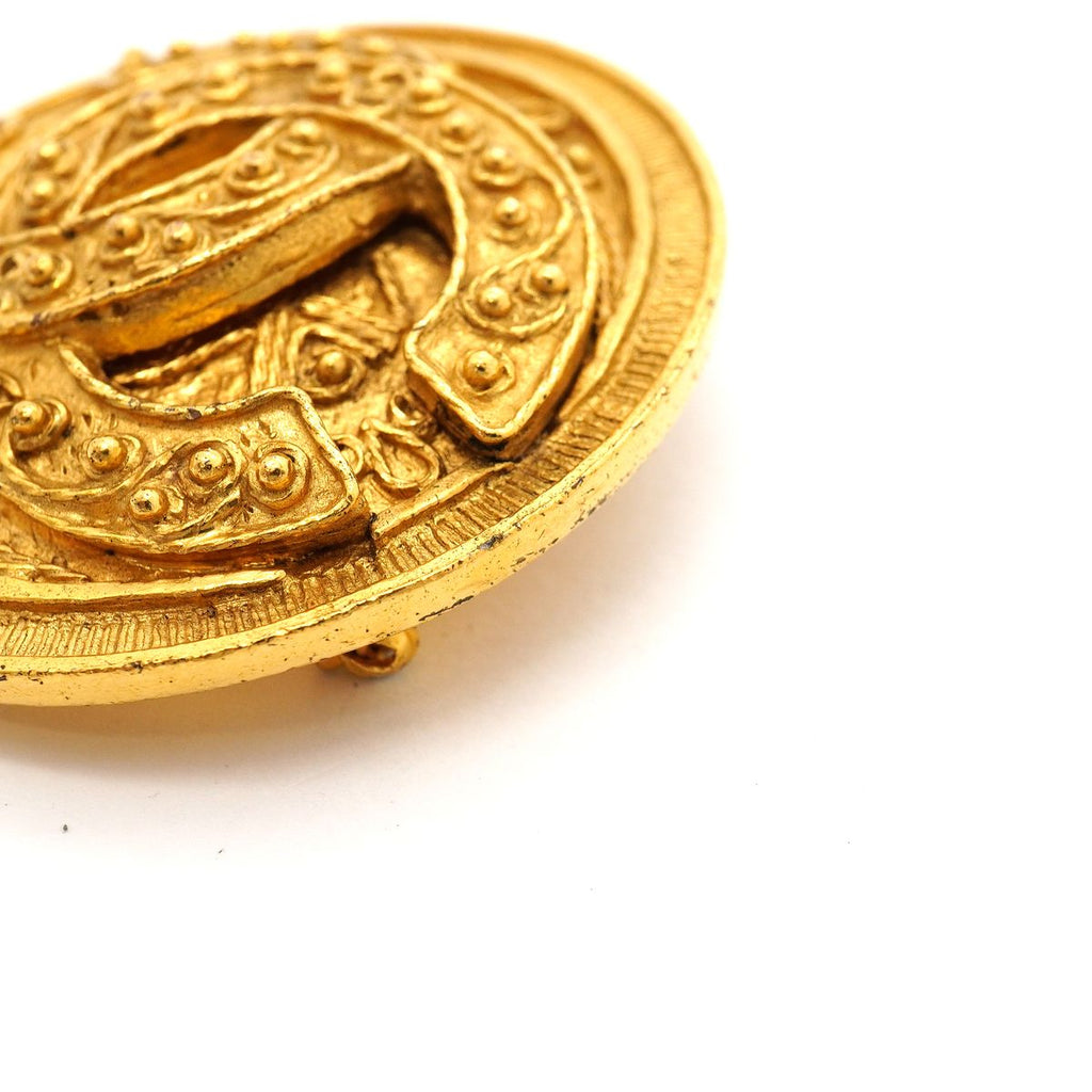 Chanel Brooch Vintage CC Logo Round Circle Gold Plated — view 7