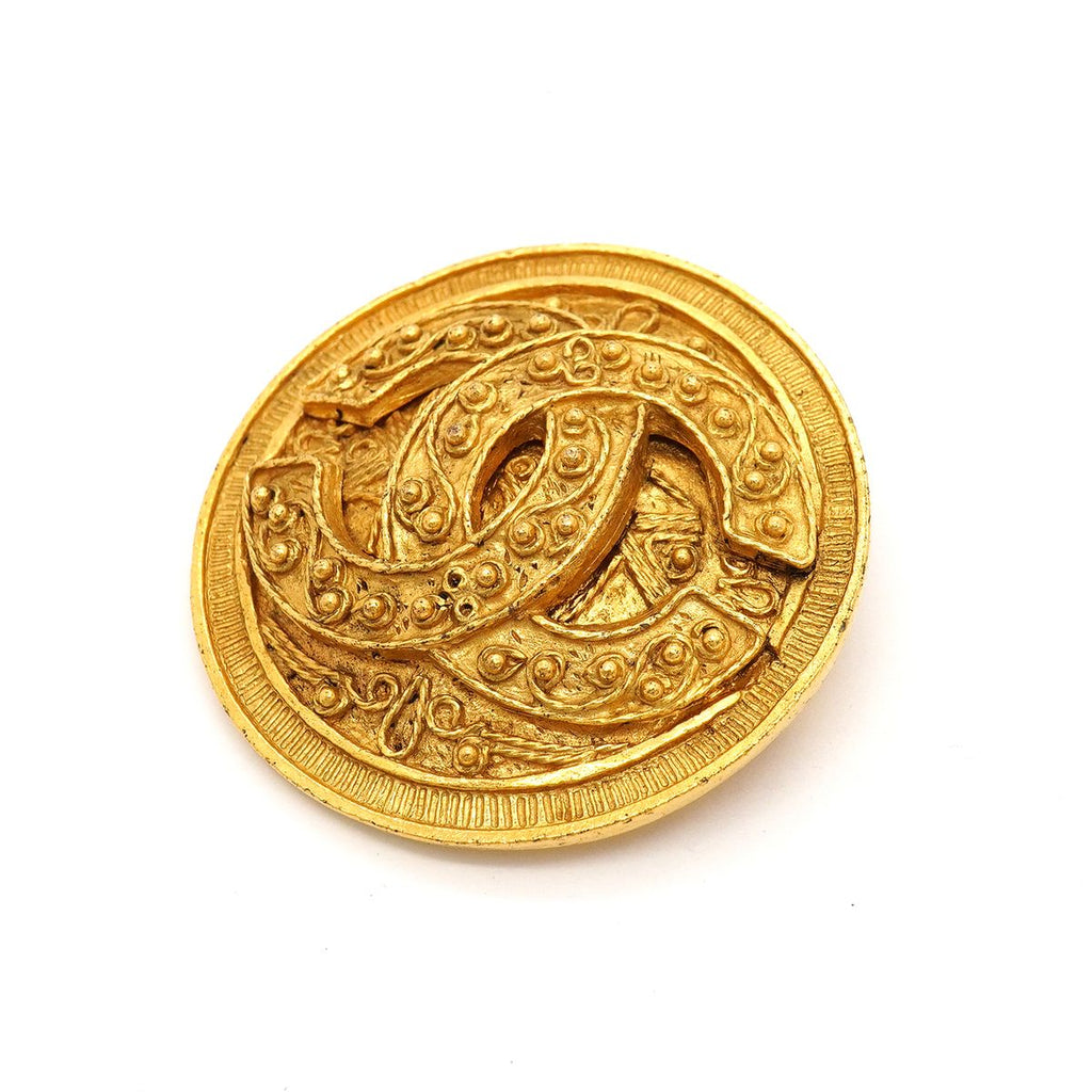 Chanel Brooch Vintage CC Logo Round Circle Gold Plated — view 2
