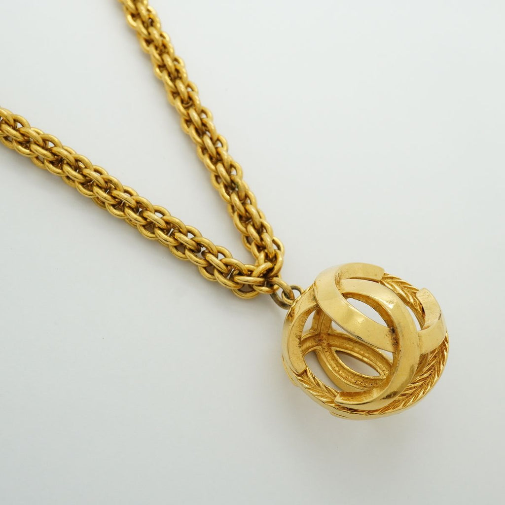 Chanel Necklace Vintage CC Logo Gold Plated — view 2