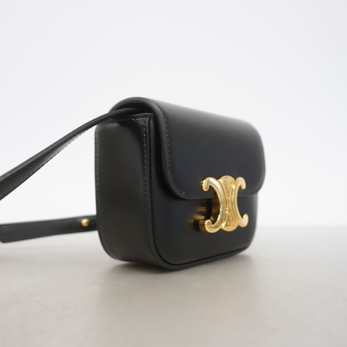 Celine Shoulder Bag Triomphe Mini Claude Leather Black Gold — view 2