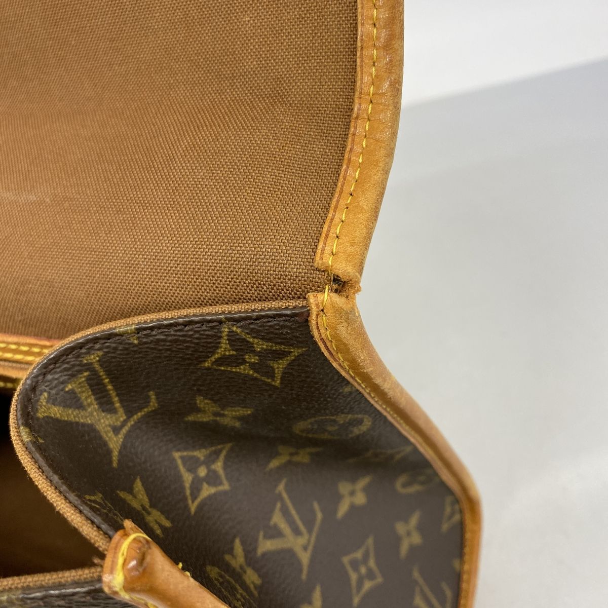 Louis Vuitton Handbag Monogram Bel Air Brown — view 6