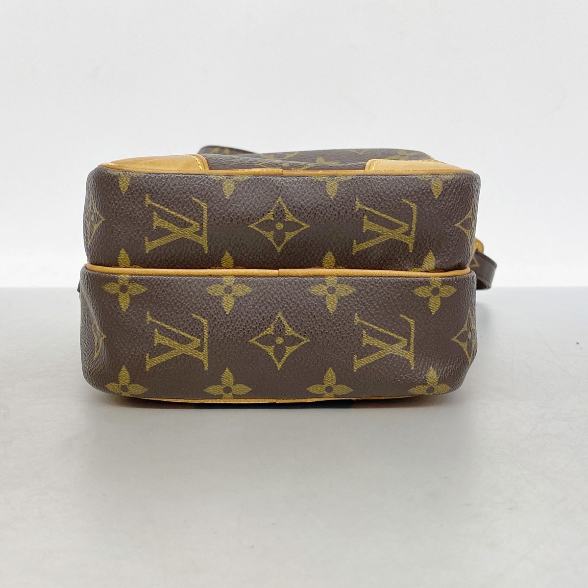 Louis Vuitton Shoulder Bag Monogram Amazon Brown — view 3