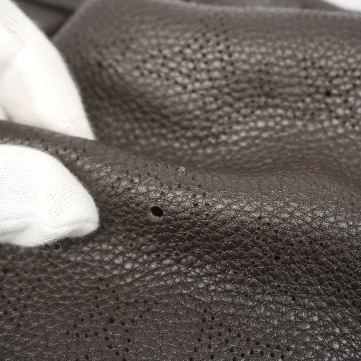 Louis Vuitton Tote Bag Mahina L Chocolat — view 7