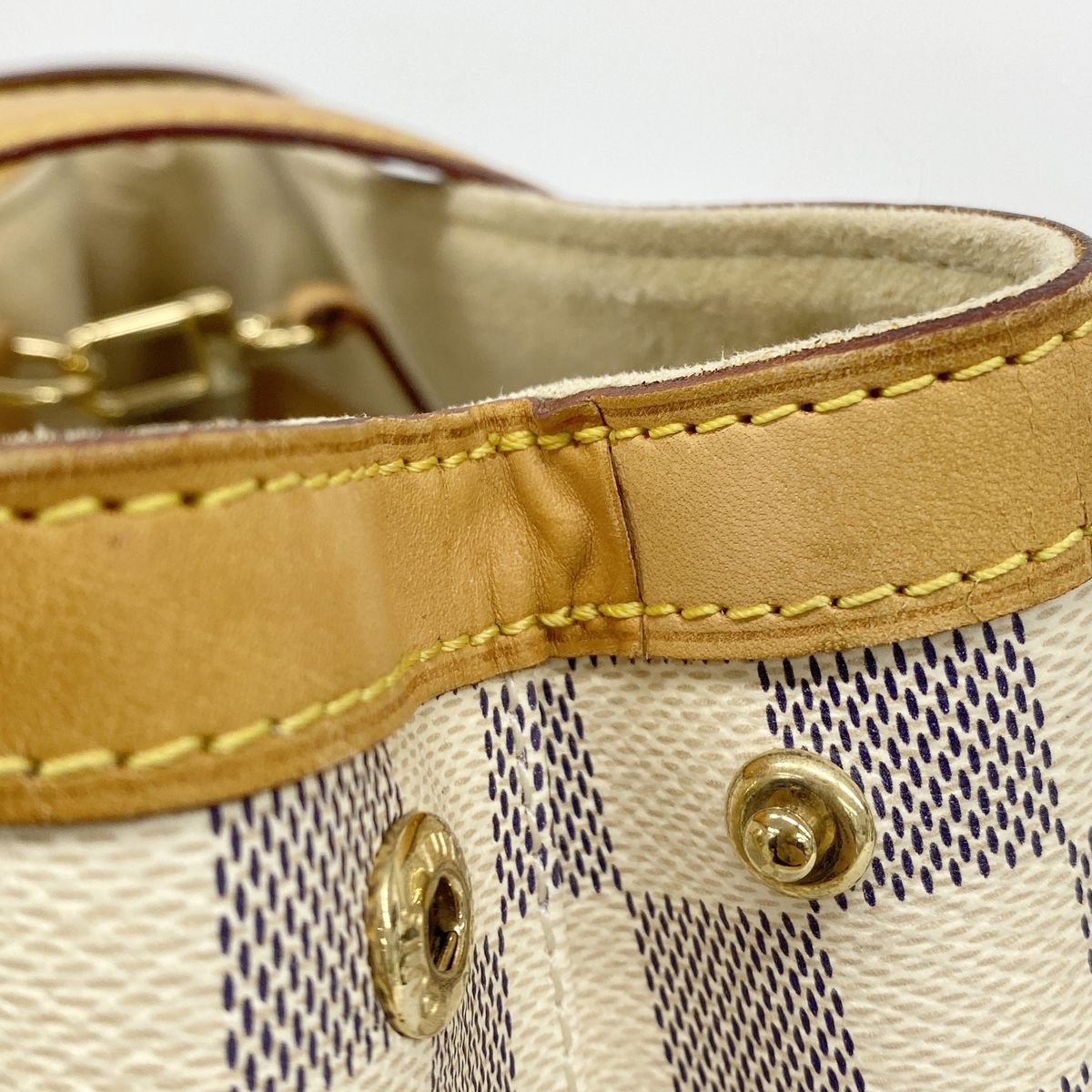 Louis Vuitton Tote Bag Damier Azur Hampstead PM White — view 8