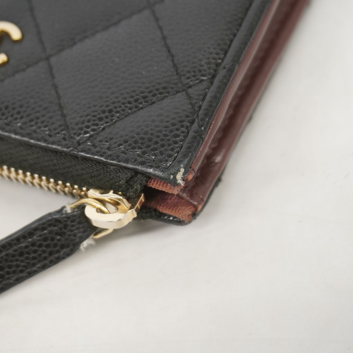 Chanel Wallet Quilted Caviar Leather Black Gold — view 5