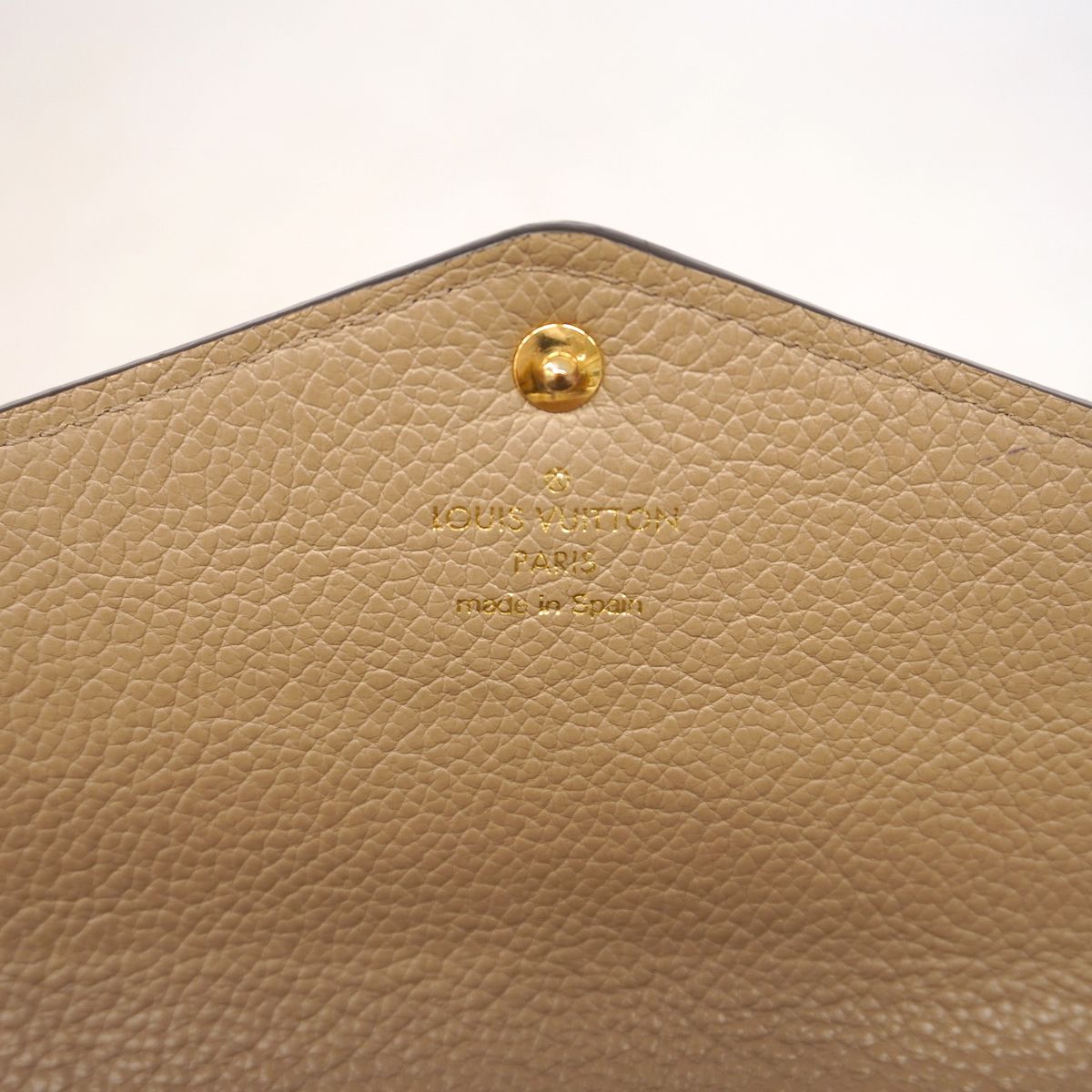 Louis Vuitton Wallet Monogram Empreinte Portefeuille Sarah Tourterelle — view 4