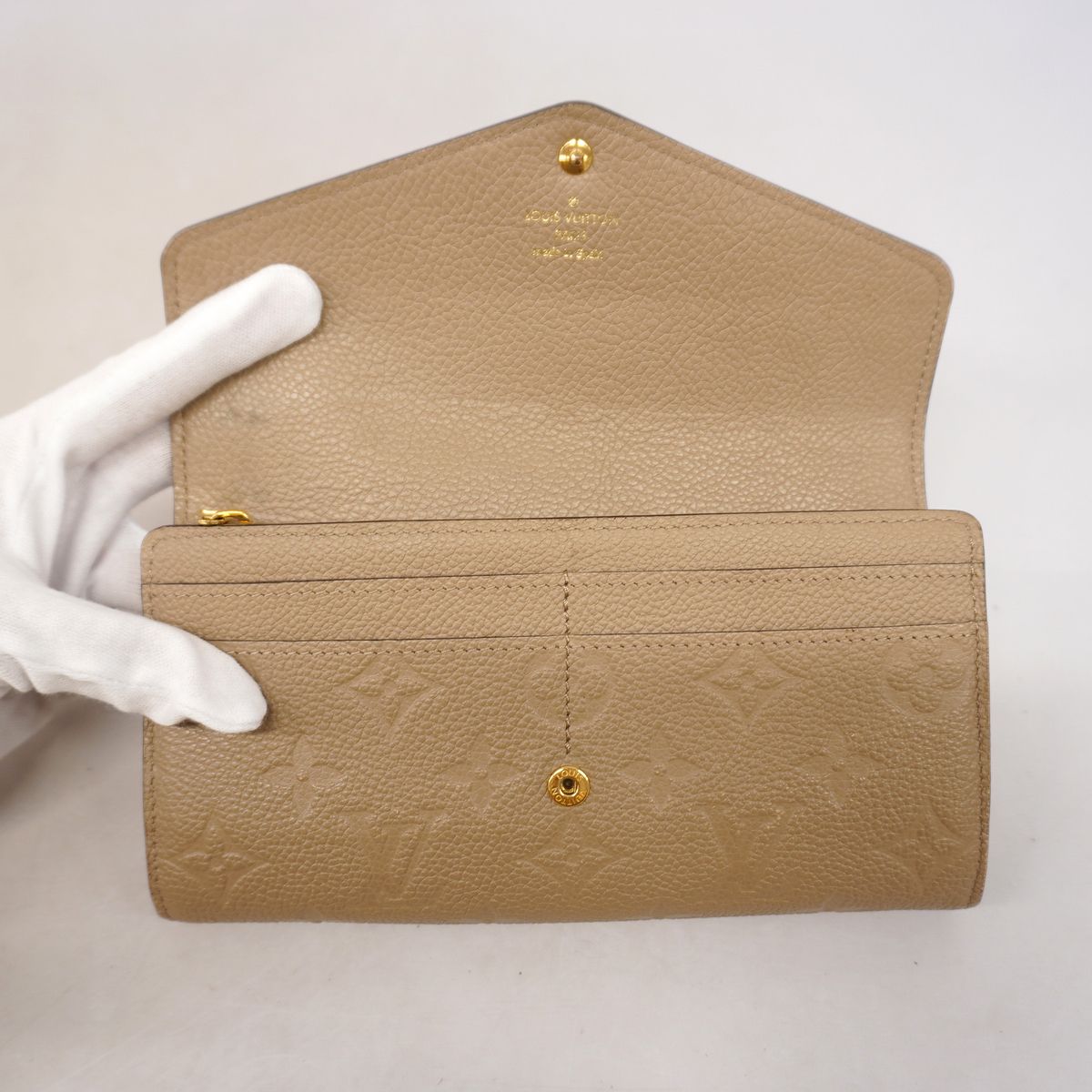 Louis Vuitton Wallet Monogram Empreinte Portefeuille Sarah Tourterelle — view 8