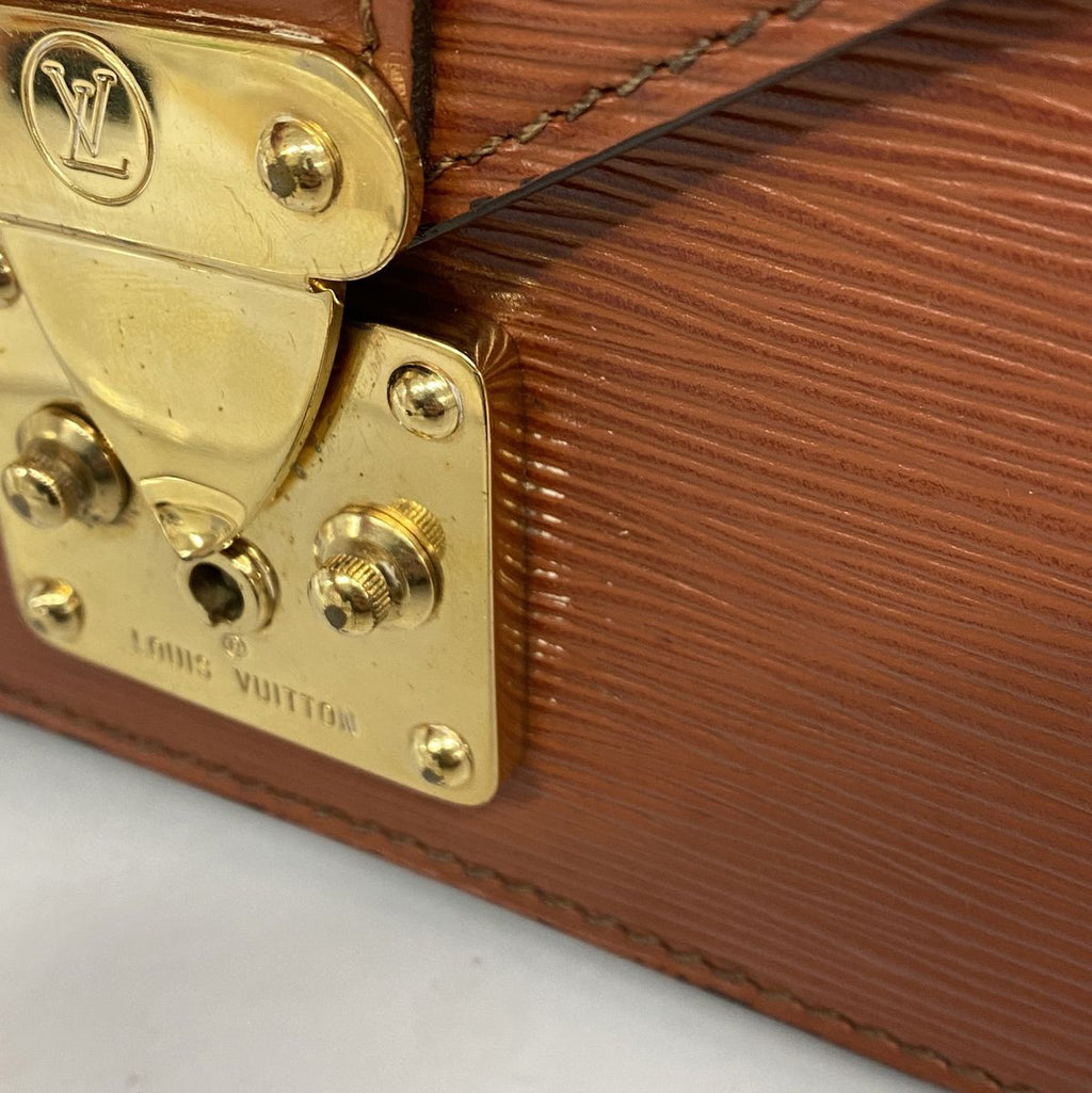 Louis Vuitton Clutch Epi Pochette Series Dragonne Kenya Brown — view 8